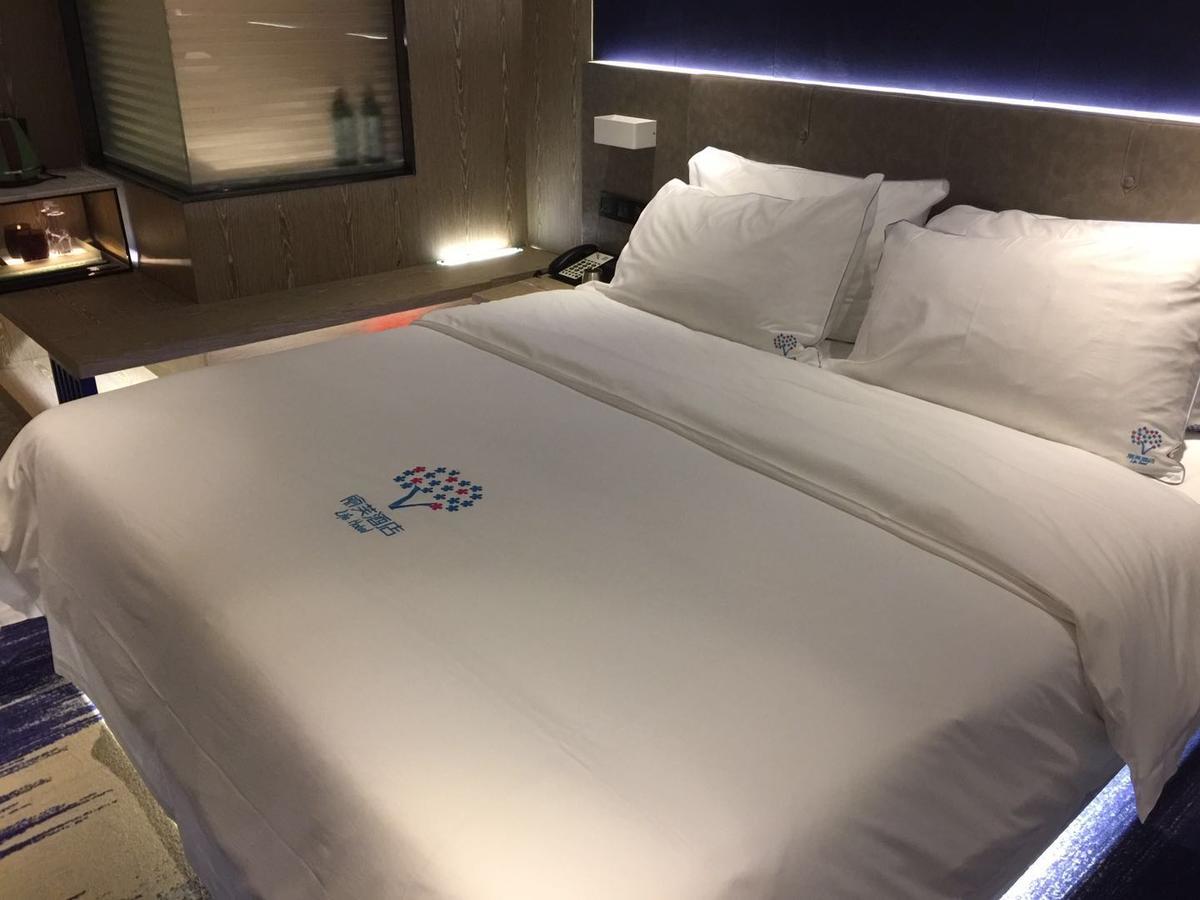 Lifu Hotel Wankel Jiang Tai Road Metro Station Branch Гуанчжоу Экстерьер фото